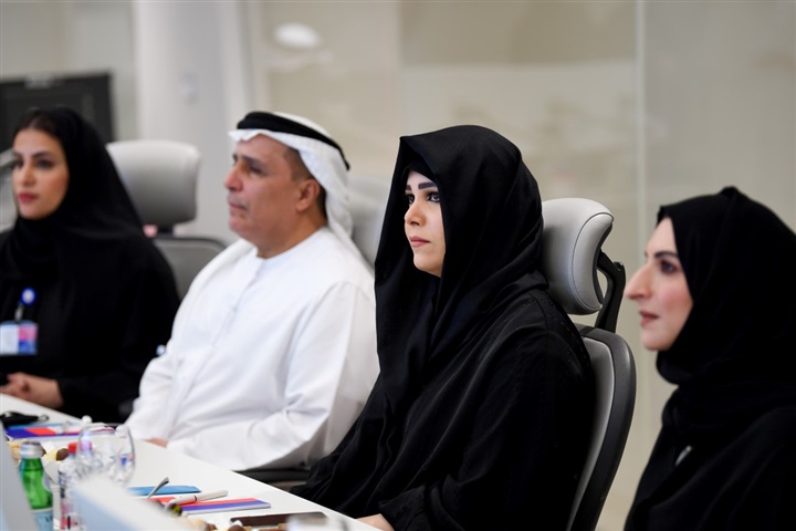لطيفة بنت محمد تزور "طرق دبي" و تطلع على خططها ومشروعاتها النوعية